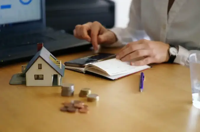 Cómo empezar a invertir en inmuebles con poco dinero	